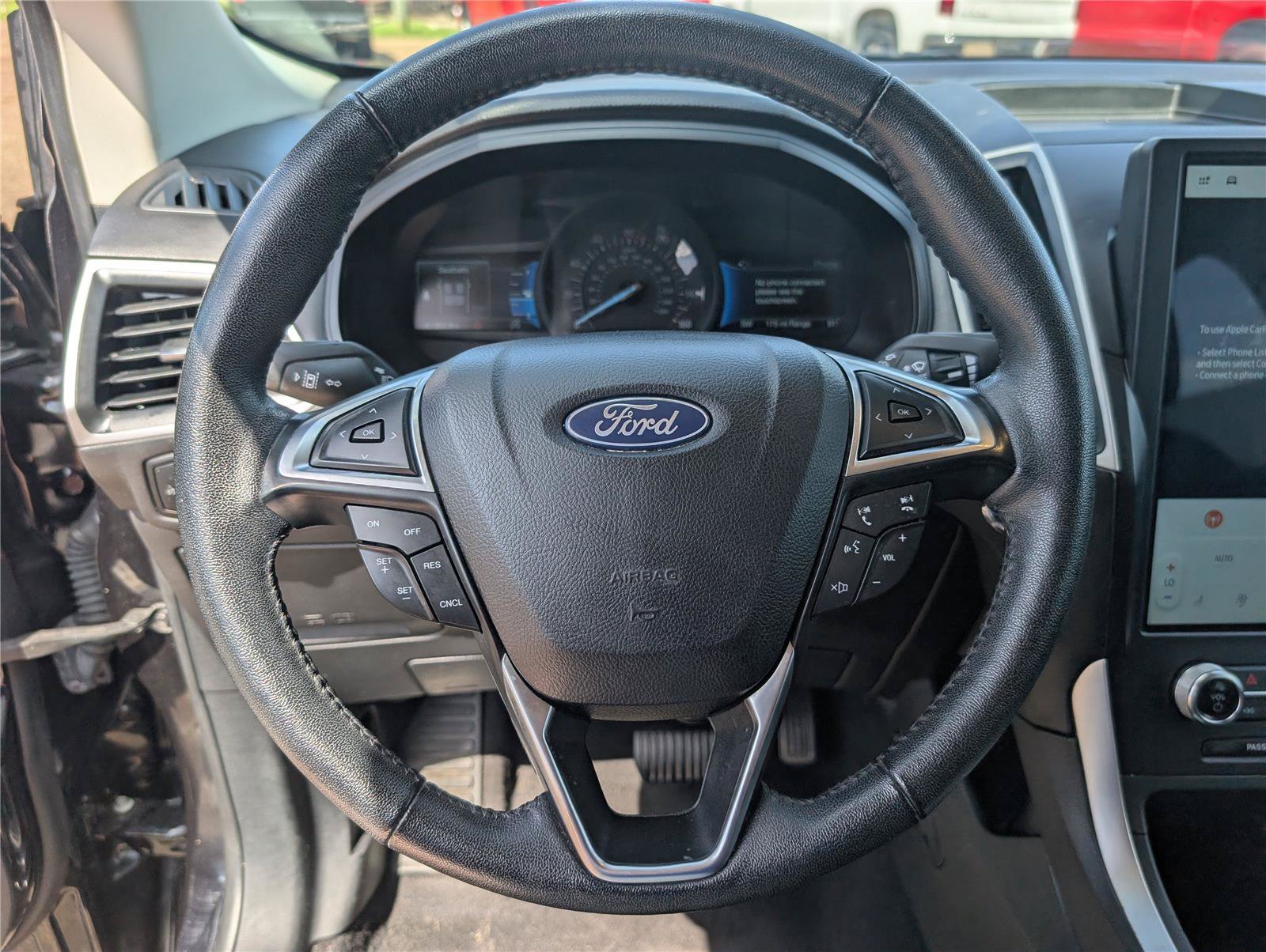 Used 2024 Ford Edge SEL AWD/4WD image 18