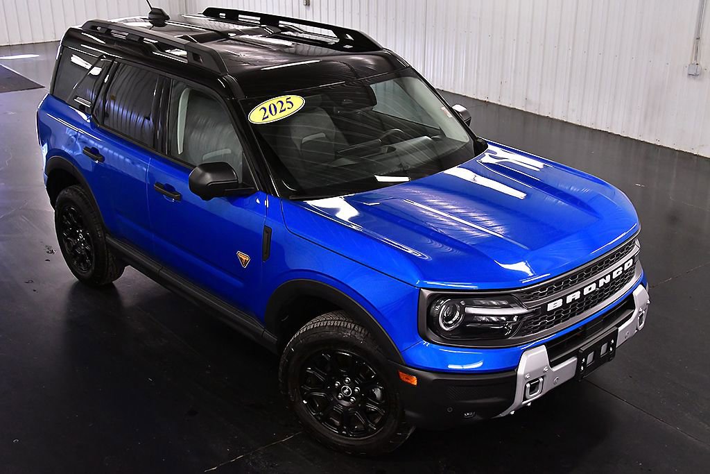 Used 2025 Ford Bronco Sport Badlands image 12