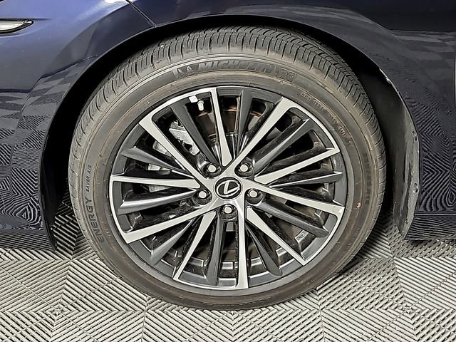 Used 2025 Lexus ES 300h w/ Premium Package image 9