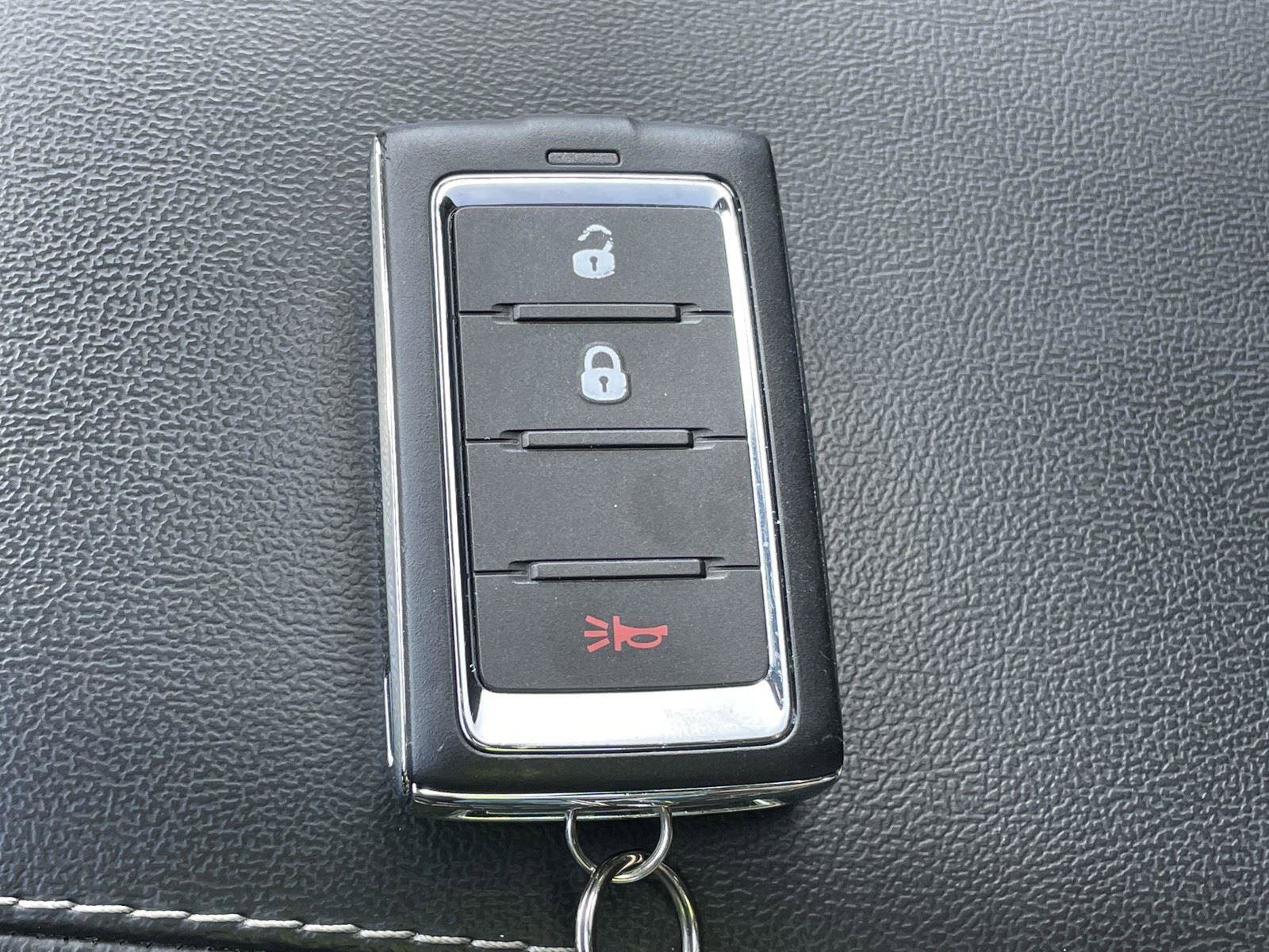 Certified 2025 Jeep Grand Cherokee Laredo X w/ Trailer Tow Package image 25