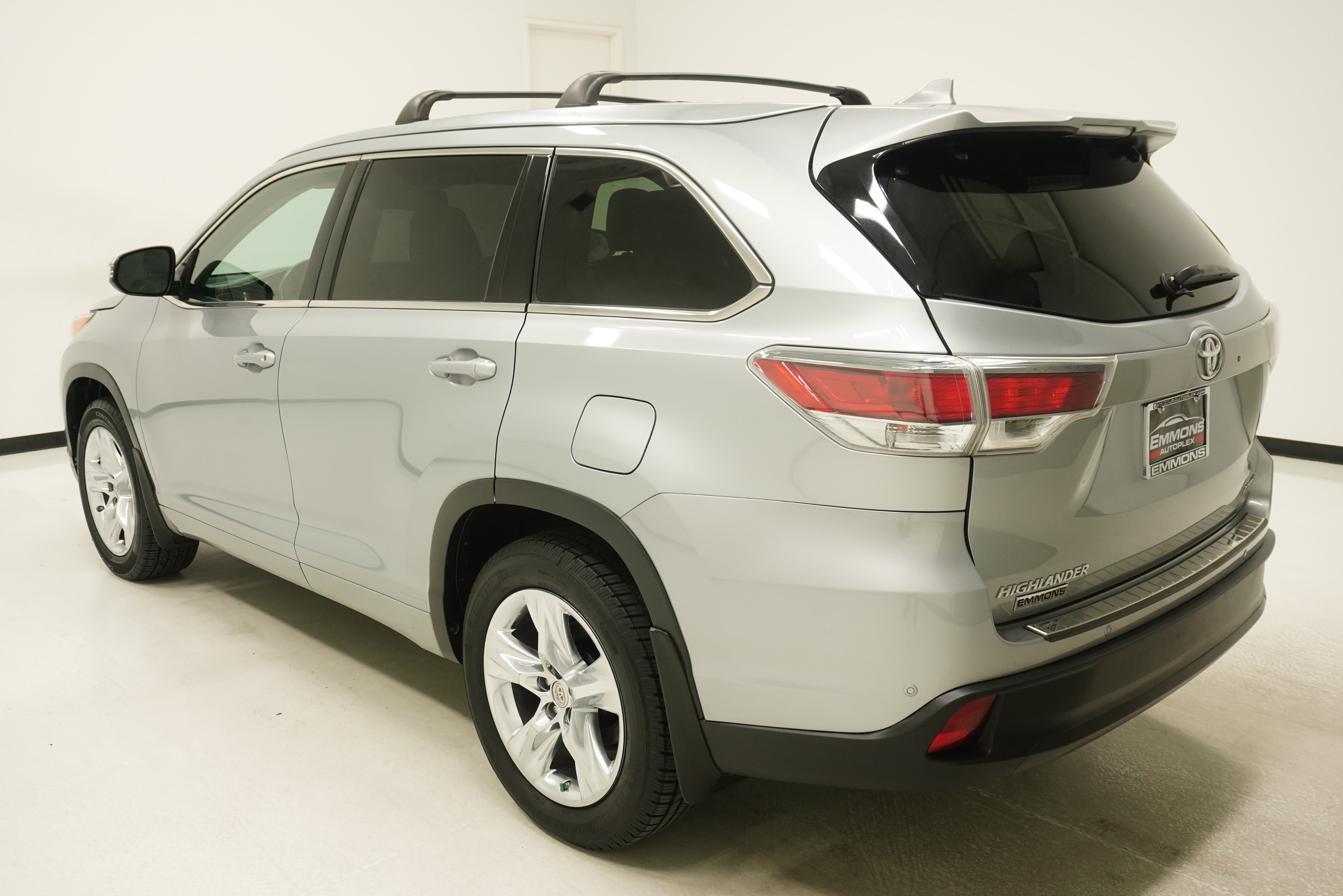 Used 2015 Toyota Highlander Limited FWD image 6