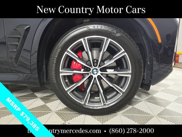 Used 2025 BMW X5 xDrive40i w/ M Sport Package AWD/4WD image 2