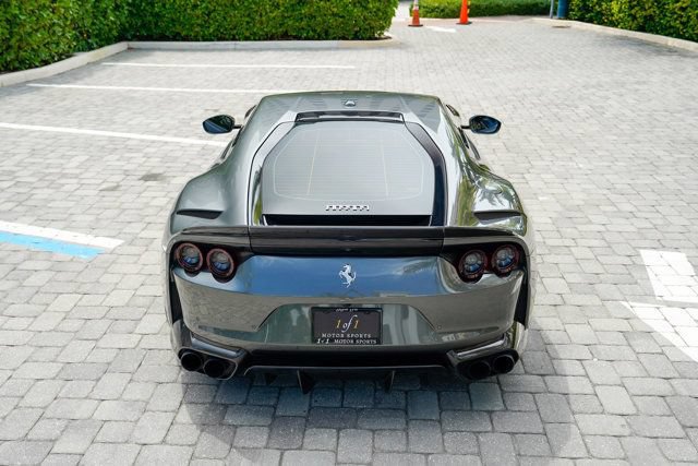 Used 2020 Ferrari 812 Superfast RWD image 25