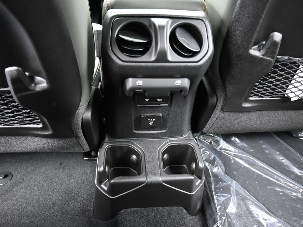 New 2026 Jeep Gladiator Mojave AWD/4WD image 32
