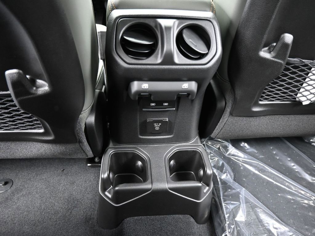New 2026 Jeep Gladiator Mojave image 32