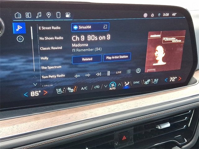 Used 2025 Chevrolet Tahoe High Country image 13