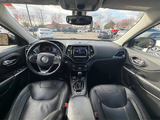 Used 2019 Jeep Cherokee Limited AWD/4WD image 27