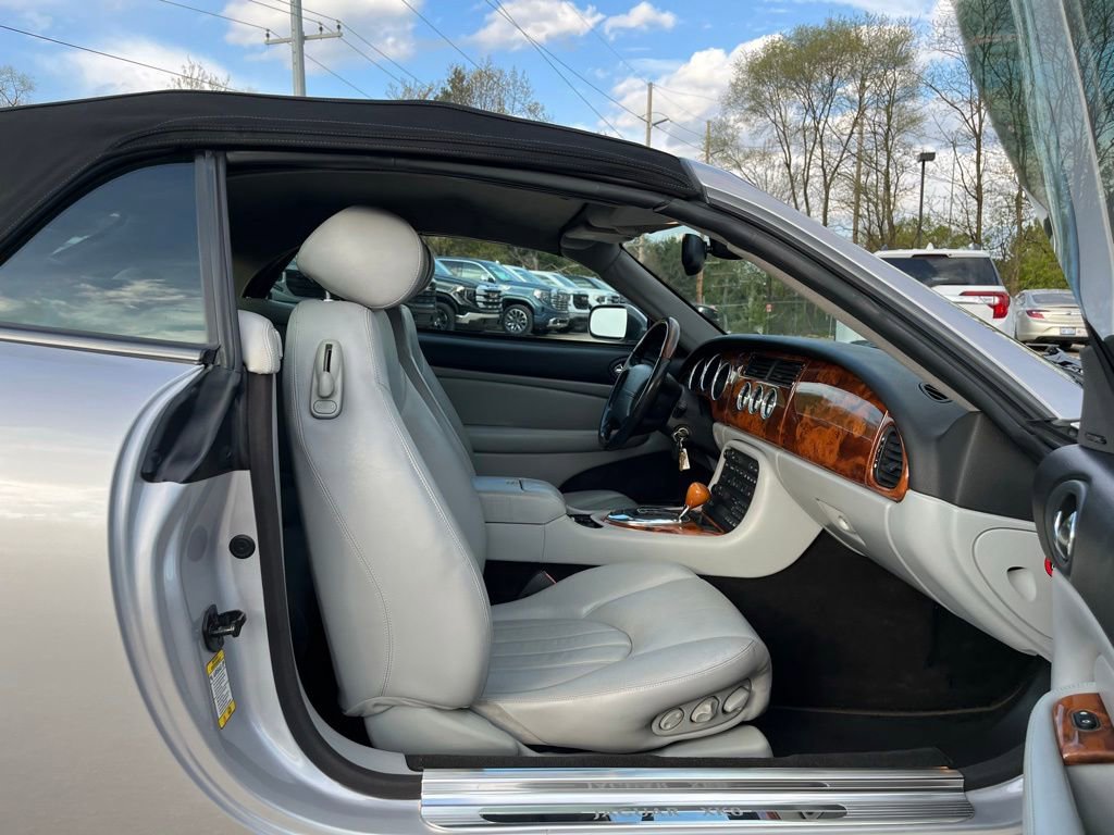 Used 2004 Jaguar XK8 Convertible RWD image 30