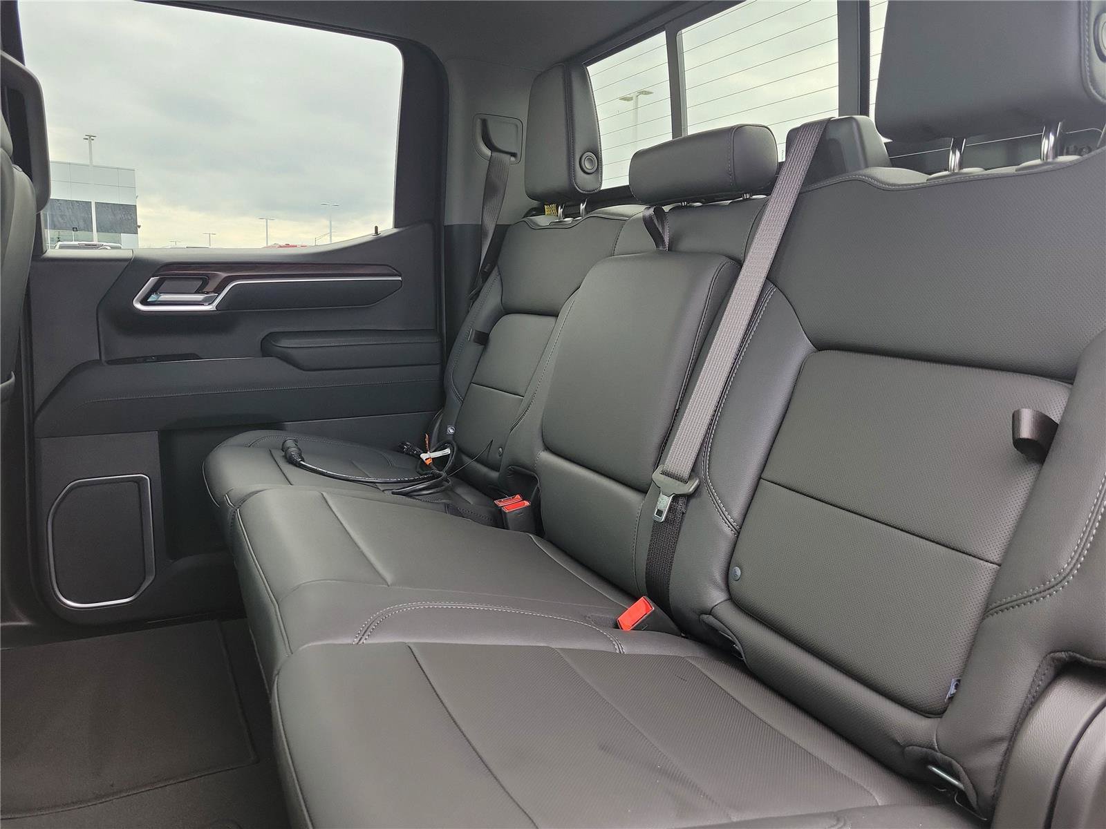 New 2026 GMC Sierra 1500 SLT w/ SLT Premium Package AWD/4WD image 13