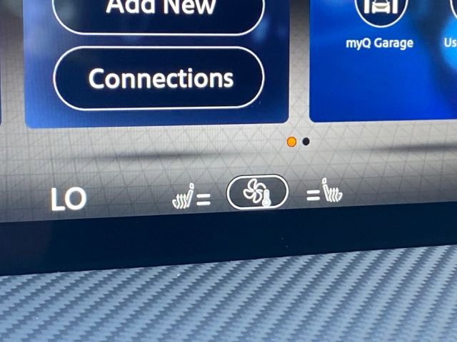 New 2026 Nissan Kicks SR w/ Cold Weather Package image 20