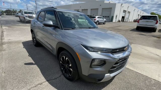 Used 2023 Chevrolet TrailBlazer LT w/ Convenience Package FWD image 4