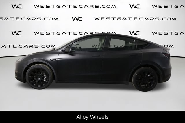 Used 2021 Tesla Model Y Long Range AWD/4WD image 39