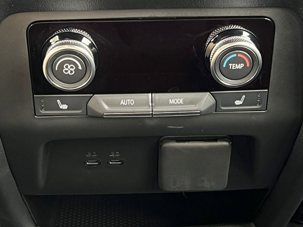 New 2026 Buick Enclave Avenir w/ Super Cruise Package AWD/4WD image 31
