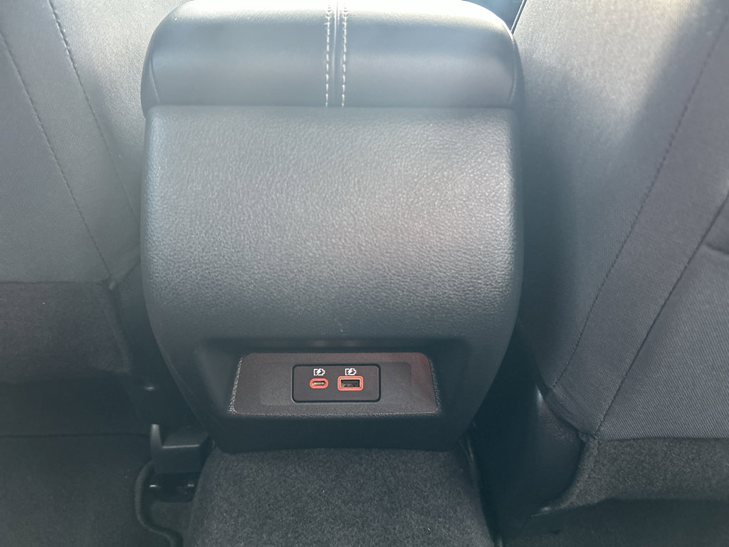 Used 2025 Nissan Altima 2.5 SV image 12