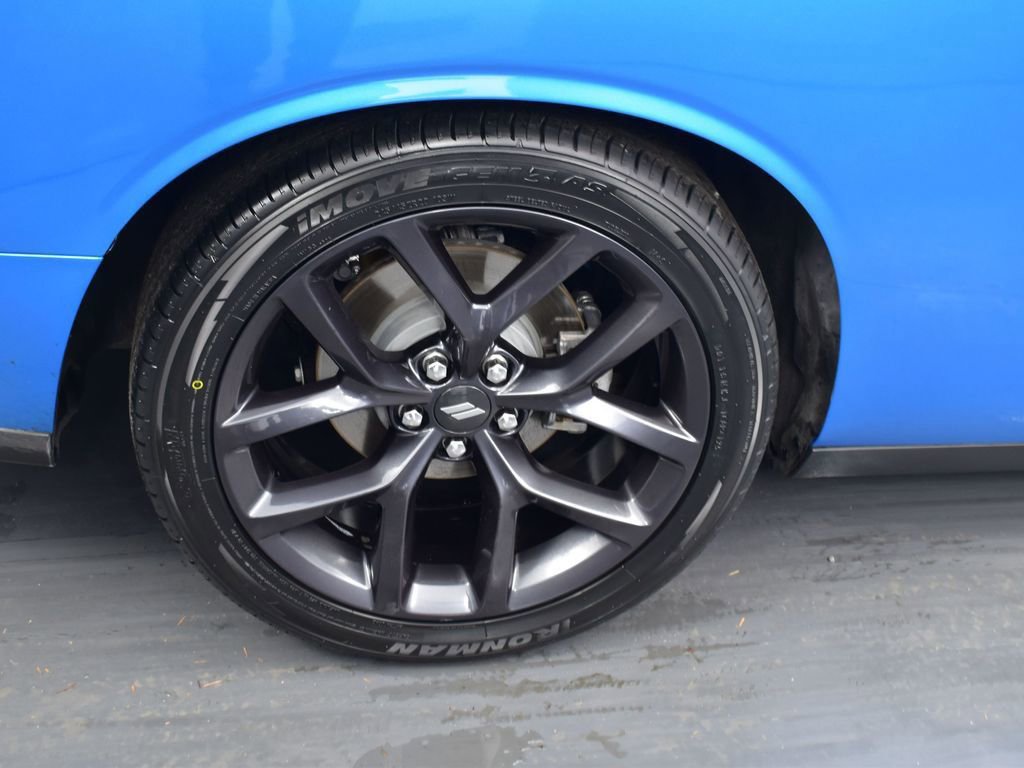 Used 2023 Dodge Challenger R/T w/ Blacktop Package image 8