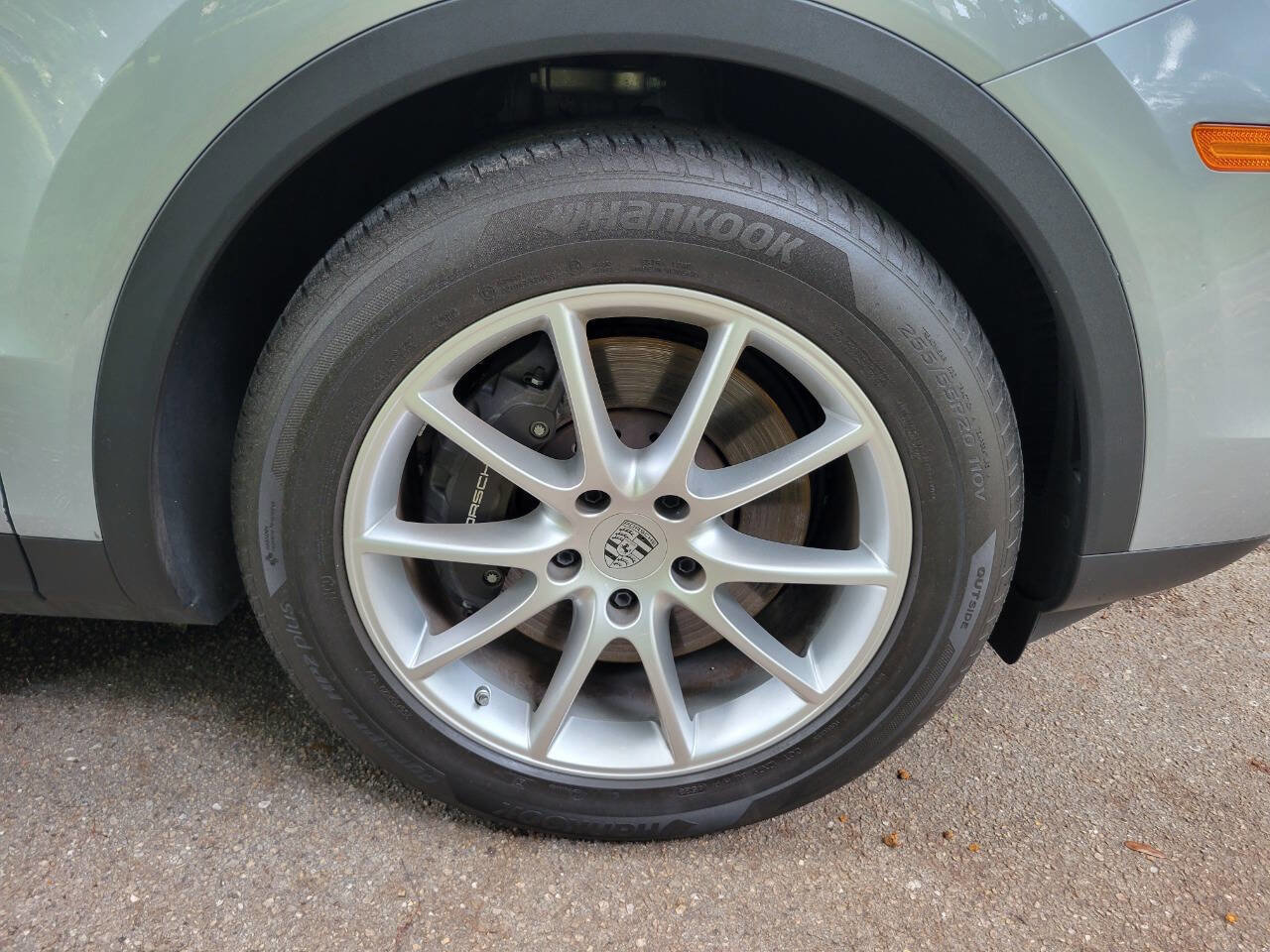 Used 2024 Porsche Cayenne image 20