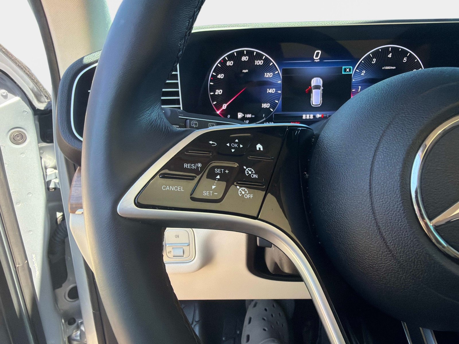 Certified 2025 Mercedes-Benz GLE 350 4MATIC image 29