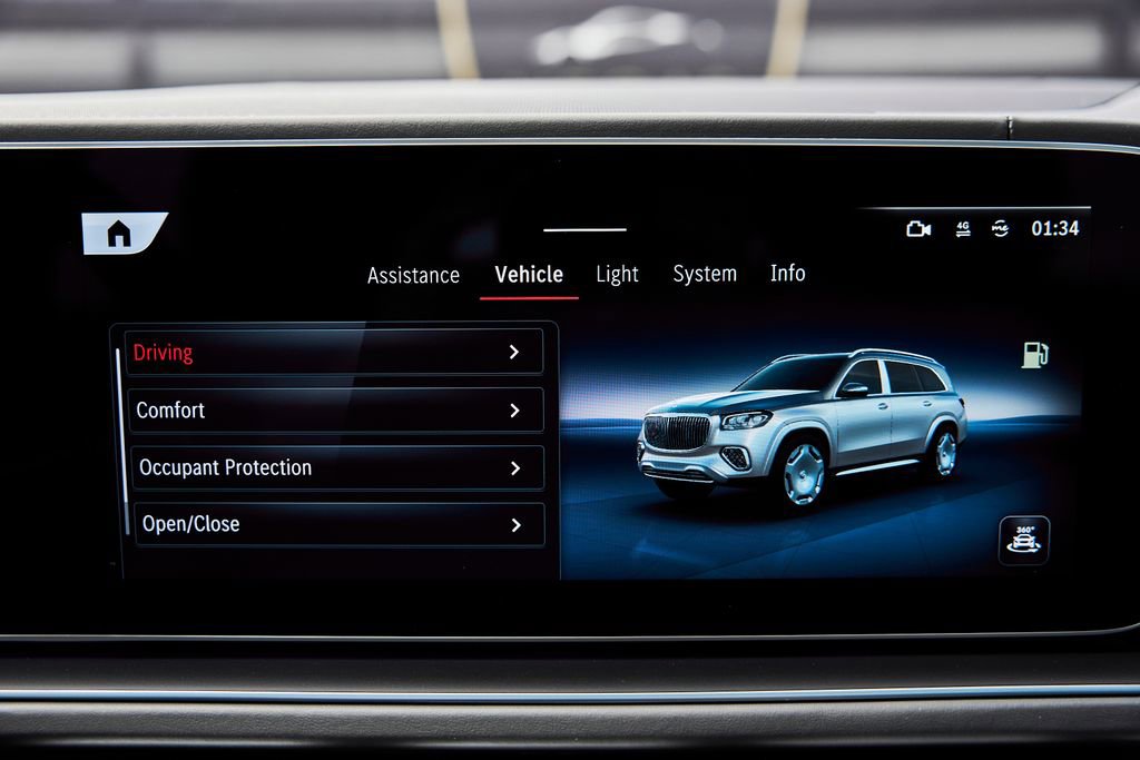 Used 2024 Mercedes-Benz Maybach GLS 600 4MATIC image 82