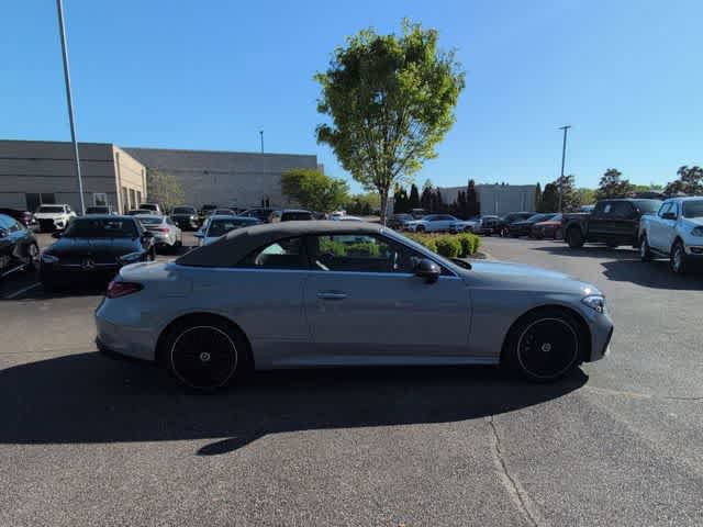 Used 2024 Mercedes-Benz CLE 450 4MATIC Cabriolet image 7