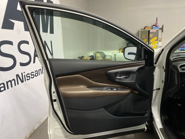 Certified 2024 Nissan Murano Platinum w/ Cargo Package AWD/4WD image 9