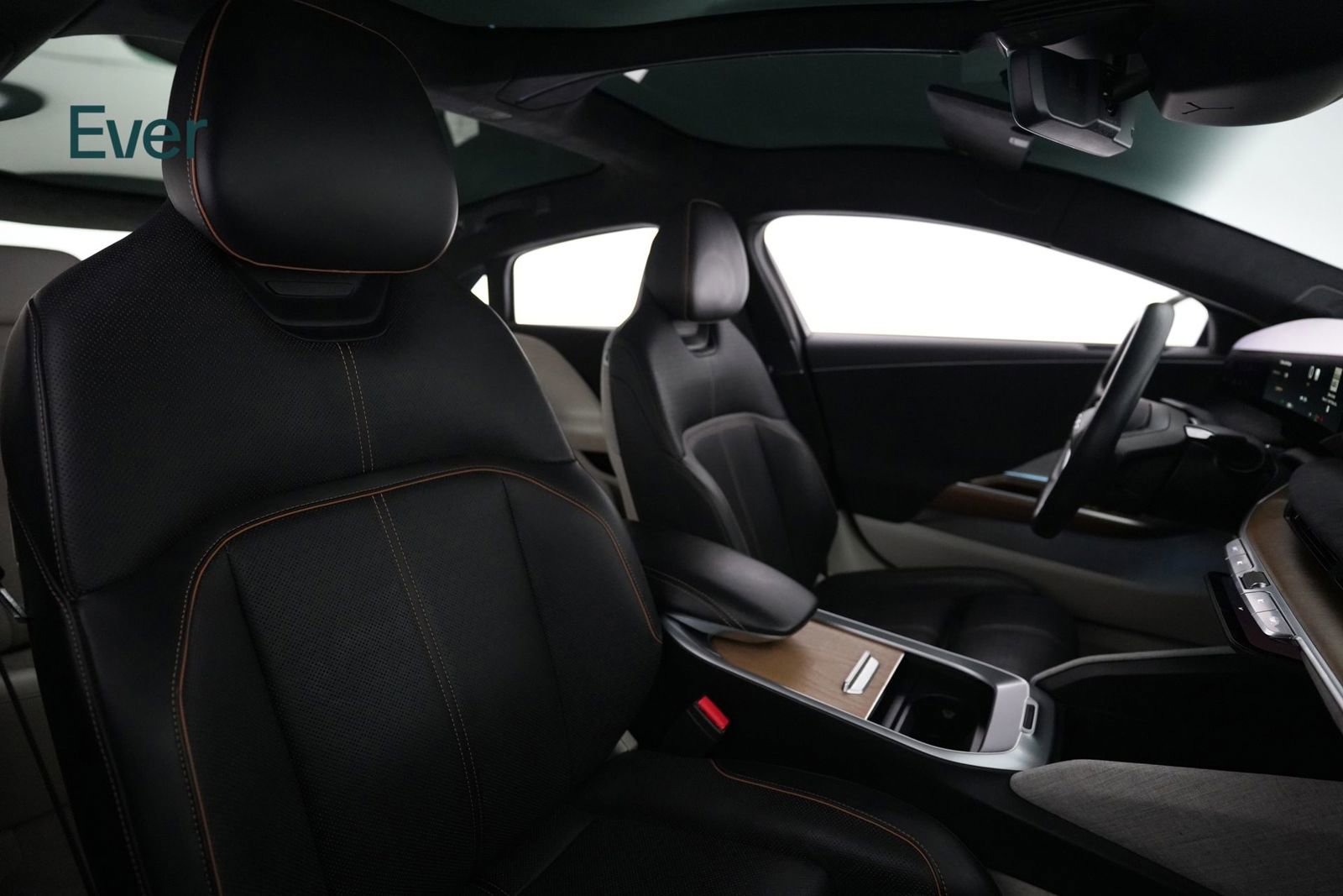 Used 2023 Lucid Air Grand Touring image 23