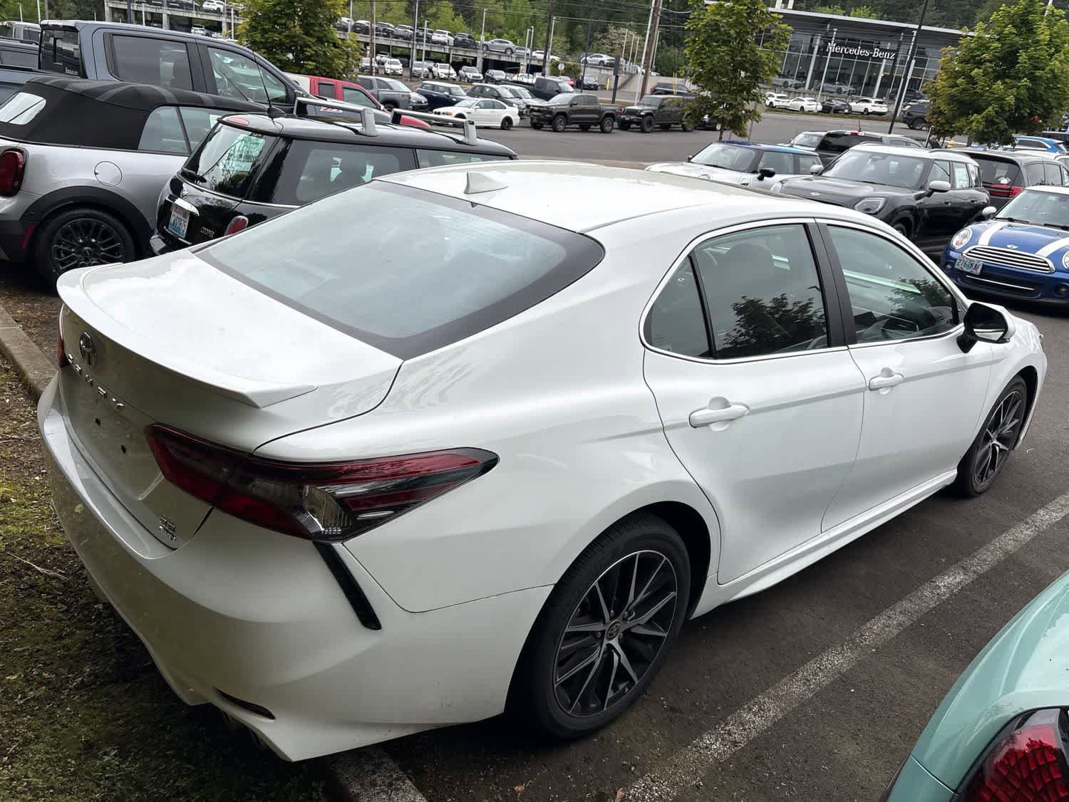 Used 2022 Toyota Camry SE w/ Cold Weather Package AWD/4WD image 10