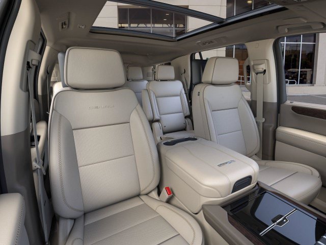 New 2026 GMC Yukon Denali w/ Denali Reserve Package AWD/4WD image 16