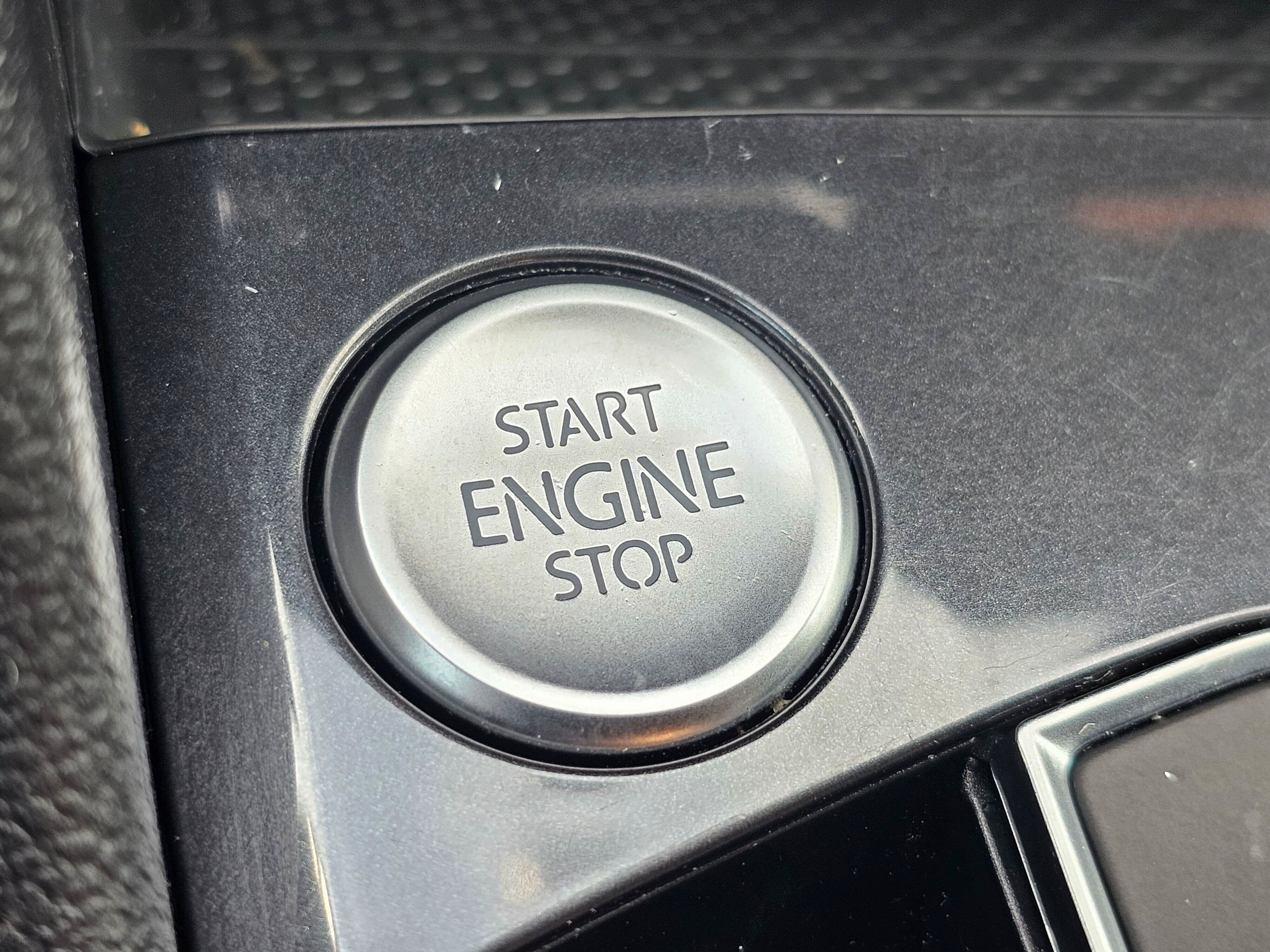 Used 2020 Volkswagen Tiguan S AWD/4WD image 23