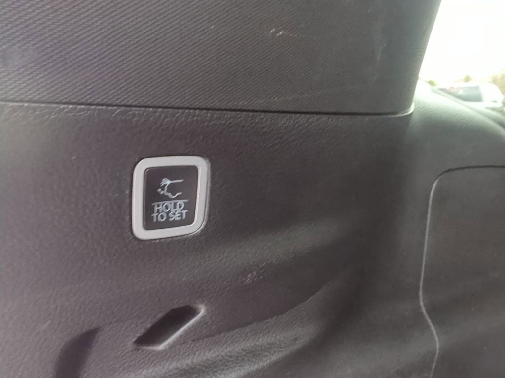 Used 2024 Jeep Wagoneer L Series III w/ Flexible Seating Group AWD/4WD image 55