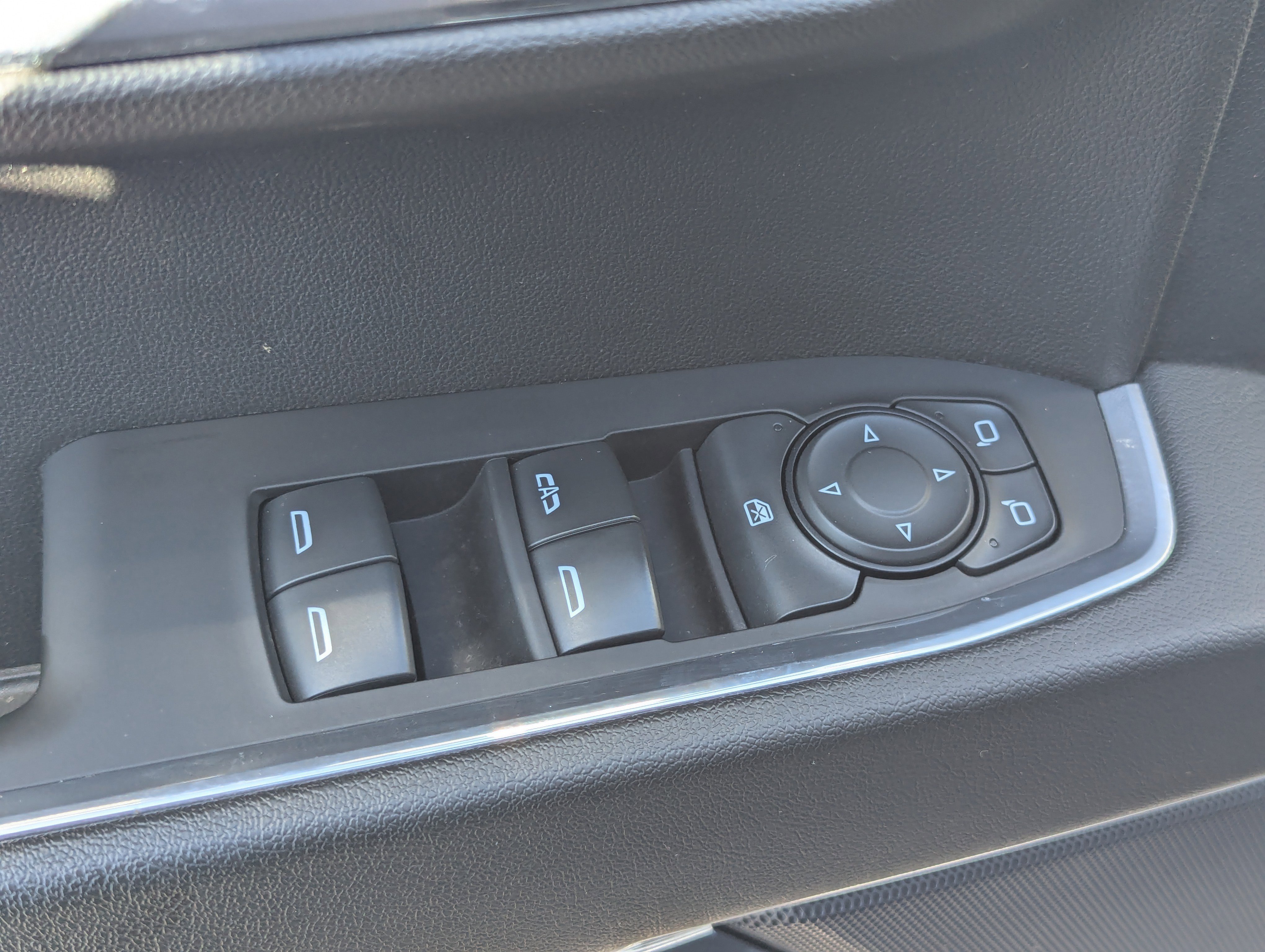 Used 2023 GMC Sierra 1500 SLE image 22