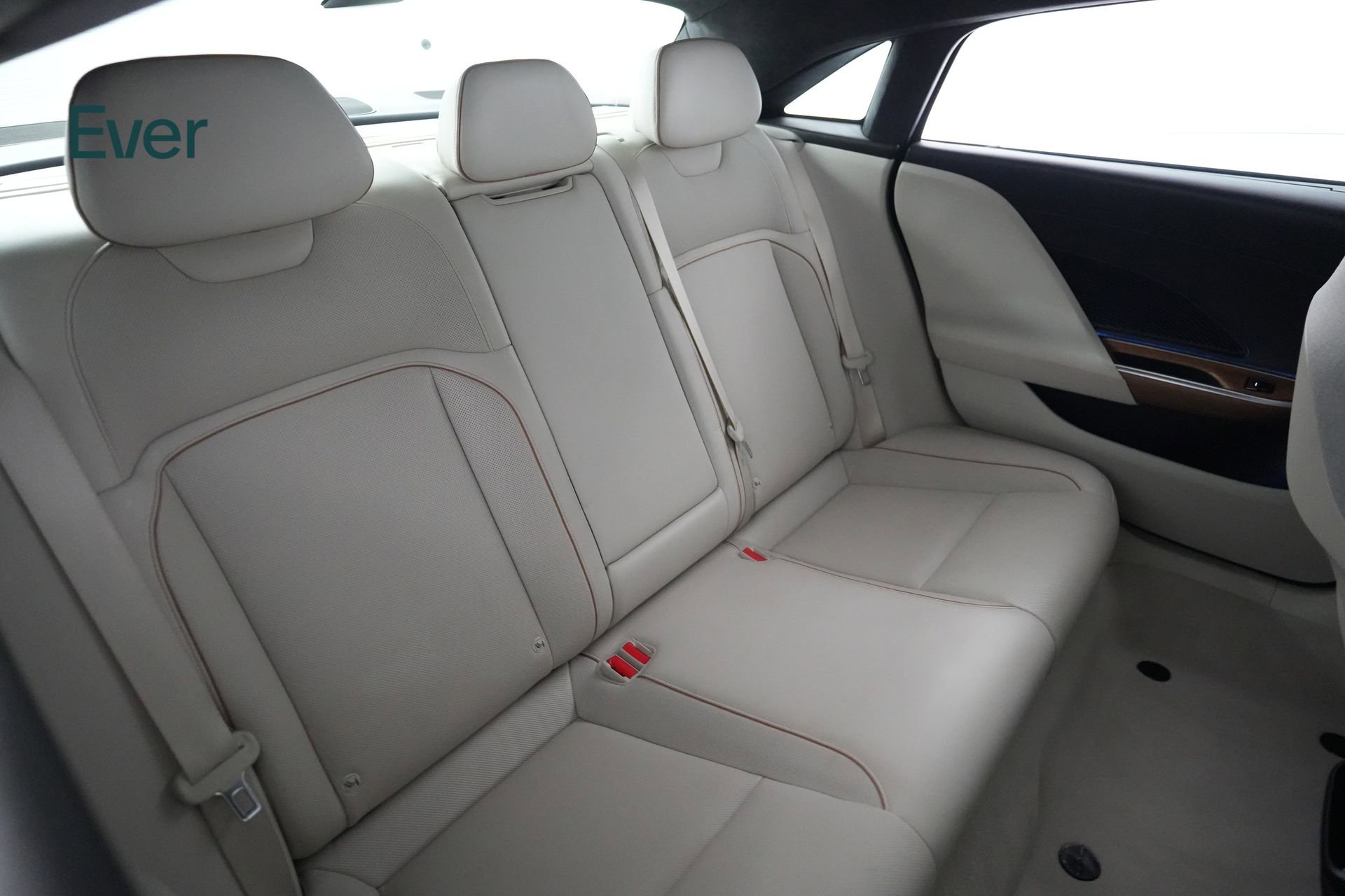 Used 2023 Lucid Air Touring AWD/4WD image 5