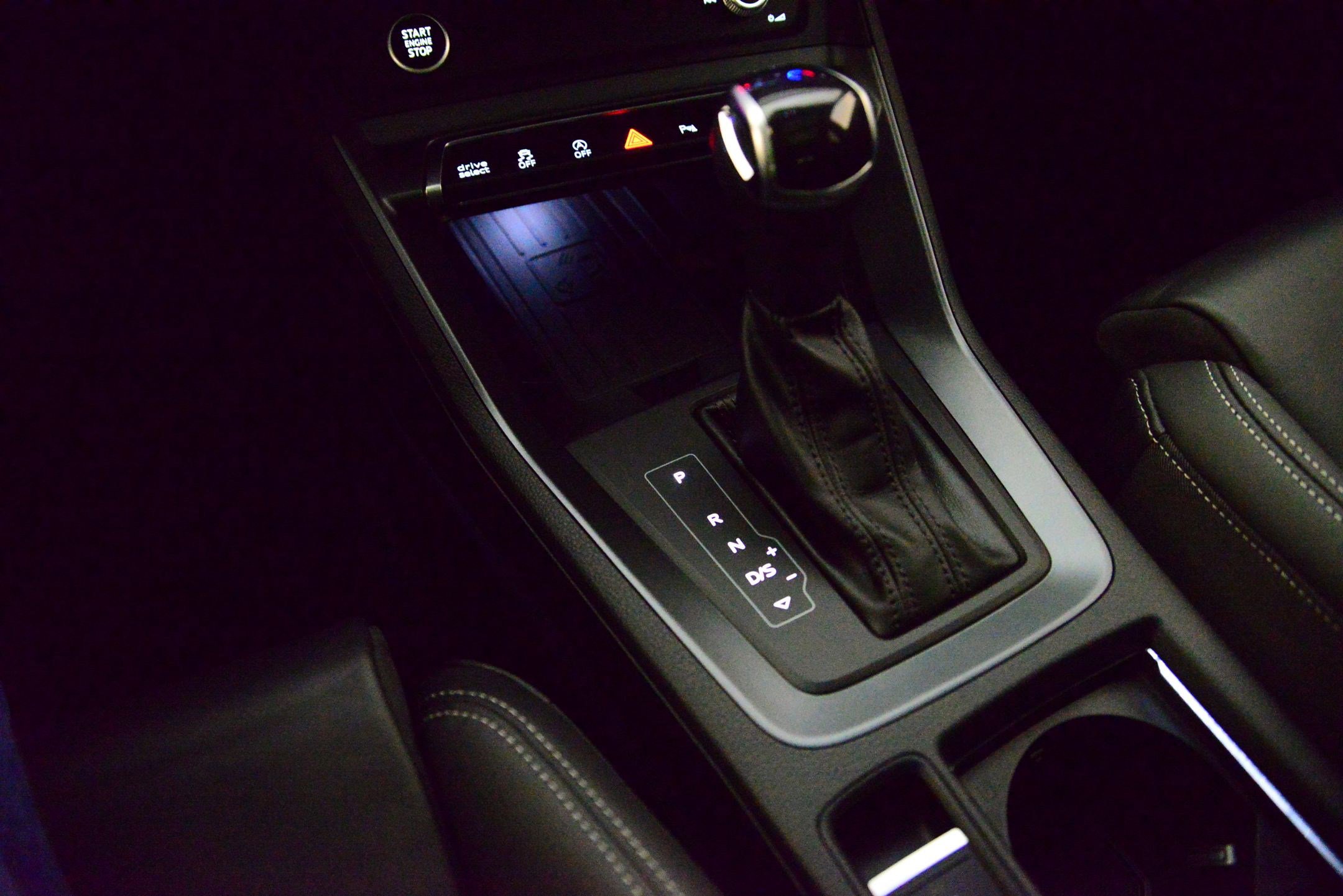 Certified 2025 Audi Q3 2.0T Premium w/ Convenience Package image 15