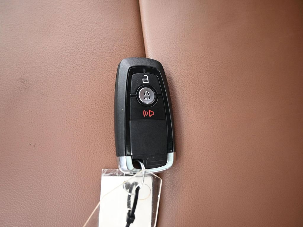 Used 2023 Ford Maverick Lariat w/ Lariat Luxury Package image 22