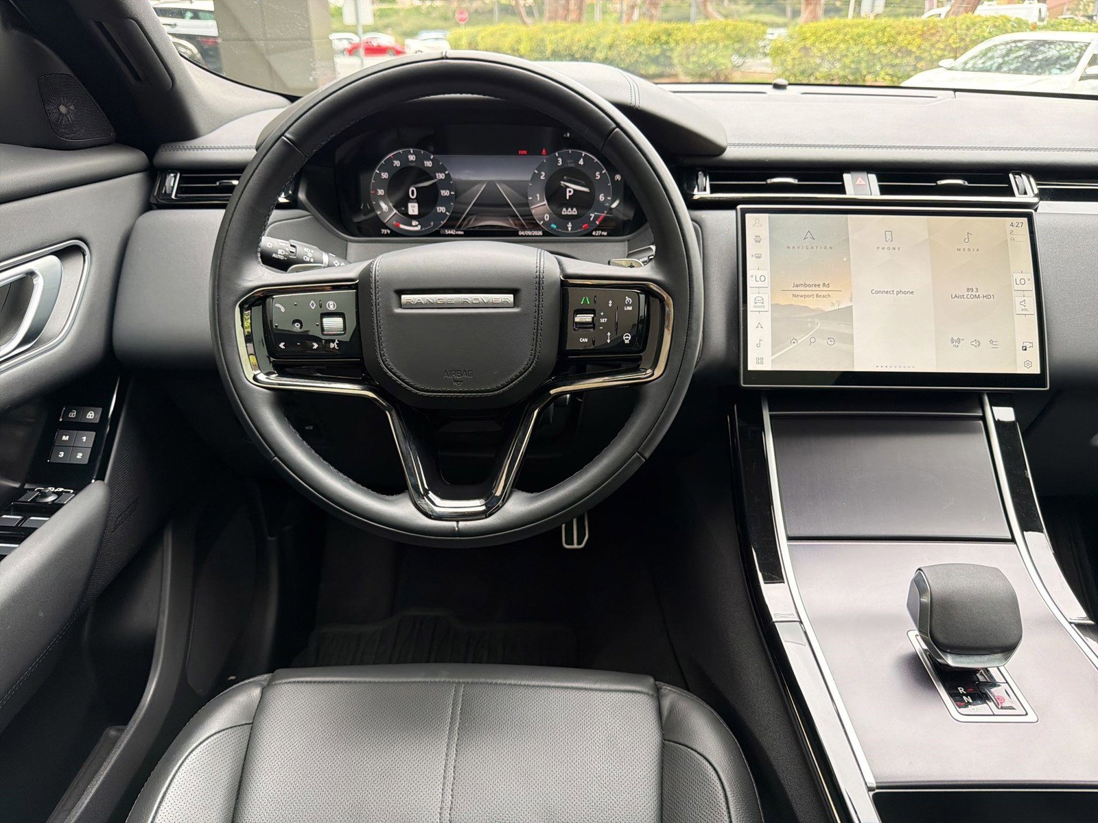 Used 2026 Land Rover Range Rover Velar Dynamic SE AWD/4WD image 28