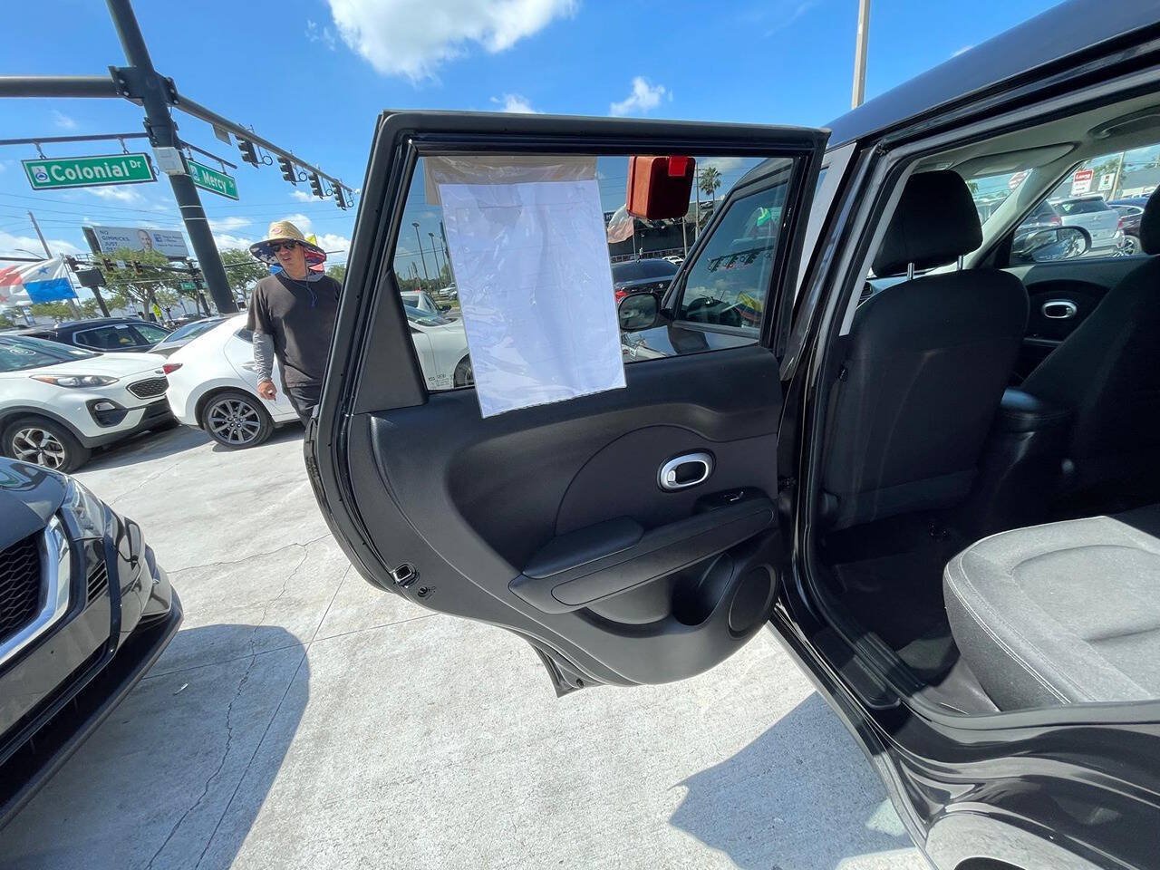 Used 2018 Kia Soul + FWD image 10
