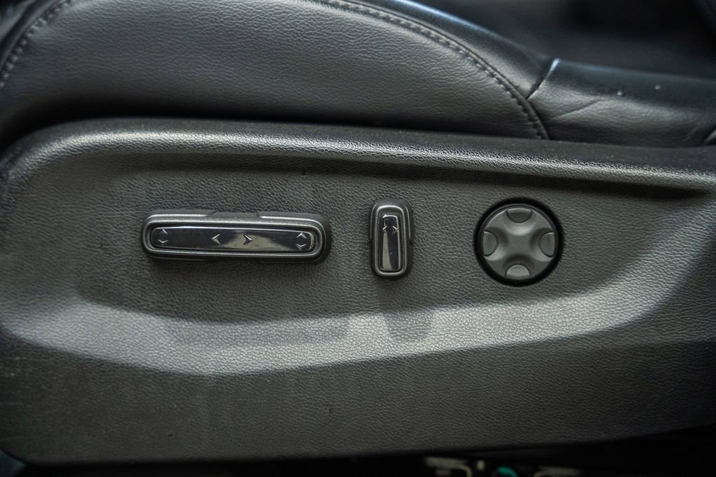 Used 2018 Honda CR-V EX-L image 32