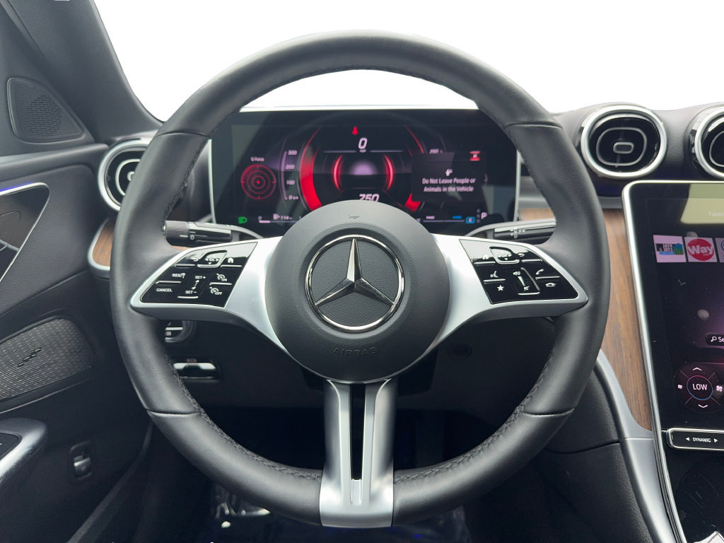 Used 2025 Mercedes-Benz C 300 4MATIC Sedan image 36