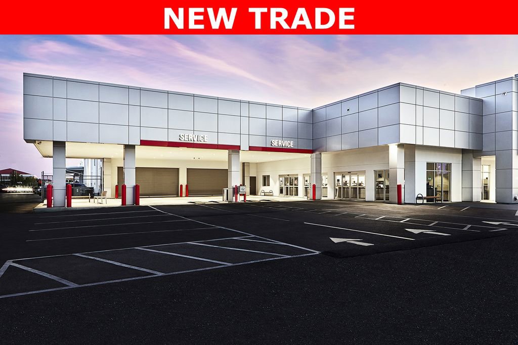 Used 2015 Toyota RAV4 LE image 5