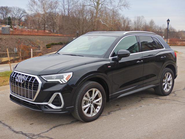 Used 2025 Audi Q3 2.0T Premium image 1
