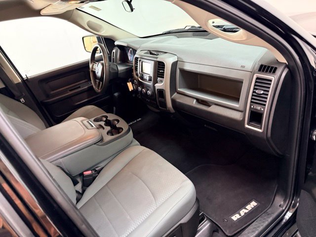 Used 2019 RAM 1500 Express w/ Express Value Package AWD/4WD image 29