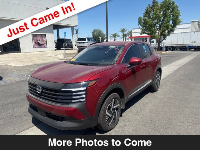 Used 2025 Nissan Kicks SV FWD image 1
