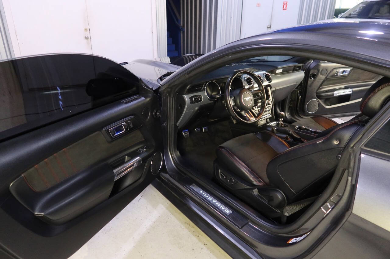 Used 2016 Ford Mustang GT Premium image 18