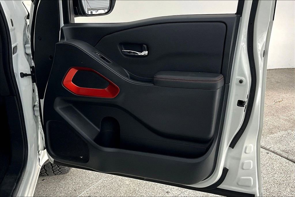 Used 2024 Nissan Frontier Pro-X w/ Technology Package image 24