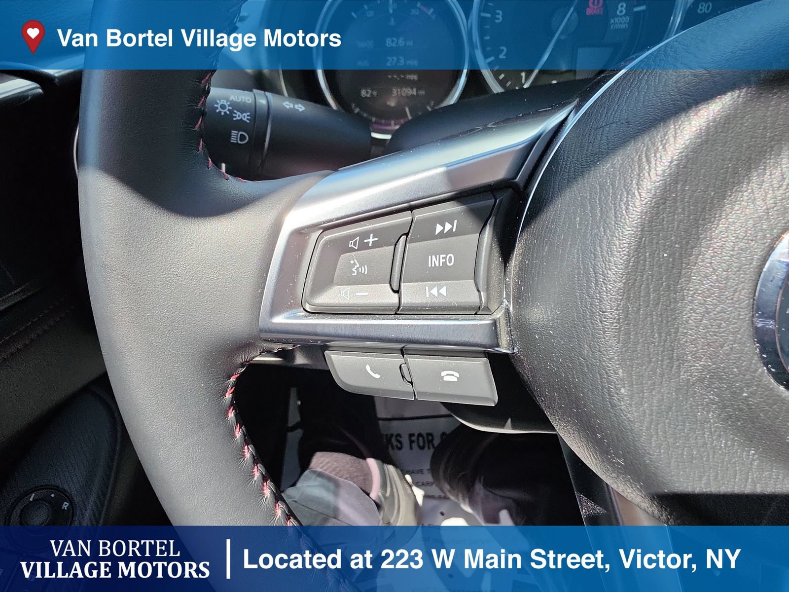 Used 2019 MAZDA MX-5 Miata Grand Touring w/ GT-S Package RWD image 16