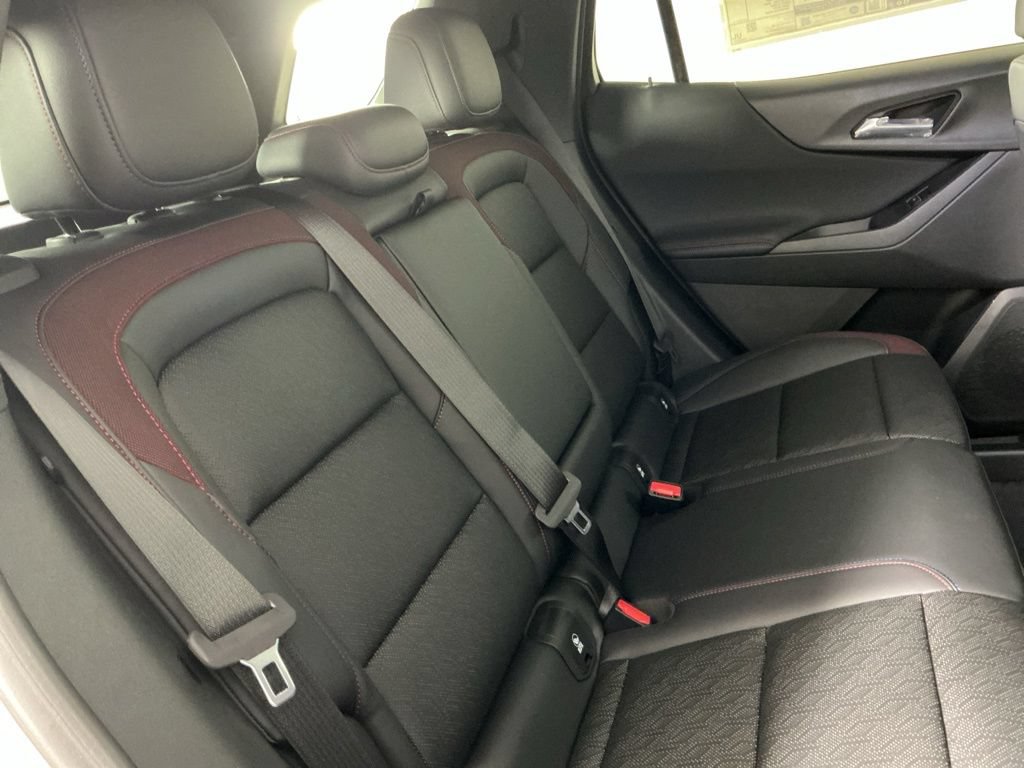 New 2026 Chevrolet Equinox RS w/ Convenience Package III AWD/4WD image 12