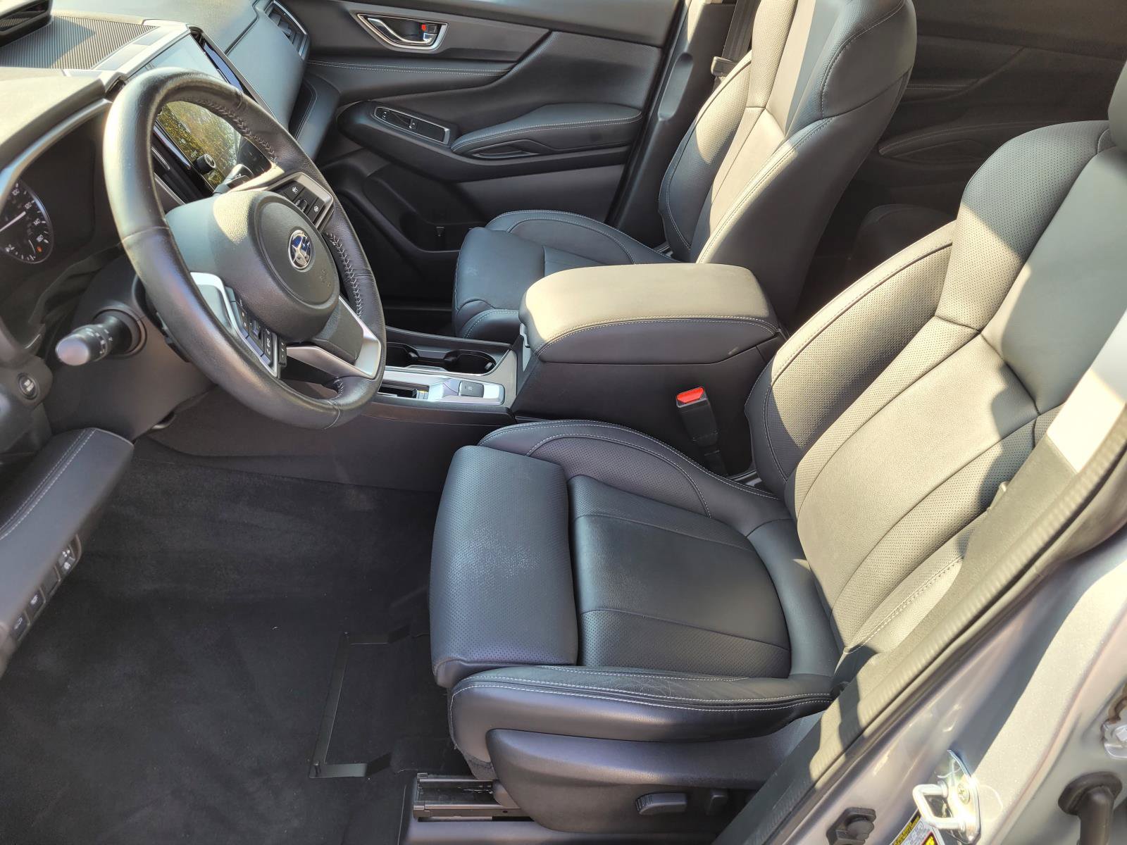 Used 2023 Subaru Ascent Limited AWD/4WD image 3