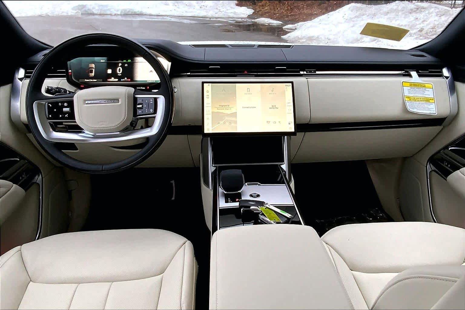 New 2026 Land Rover Range Rover SE AWD/4WD image 6