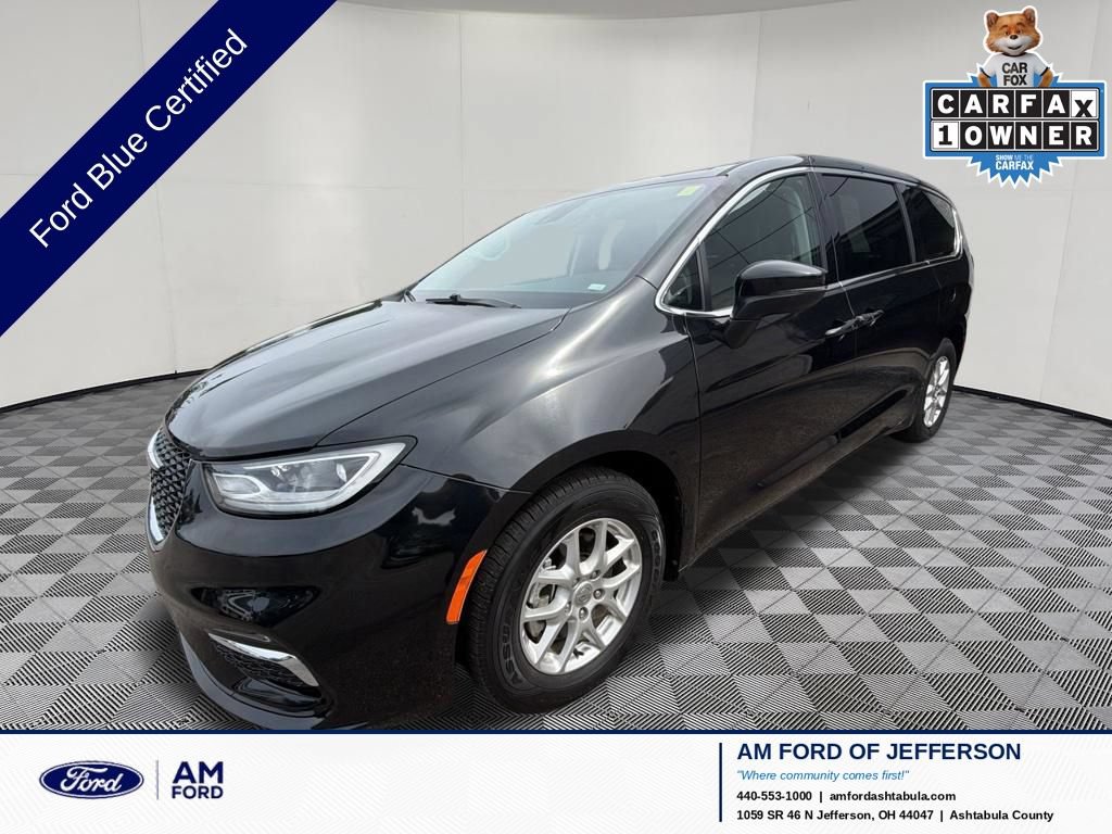 Used 2023 Chrysler Pacifica Touring-L