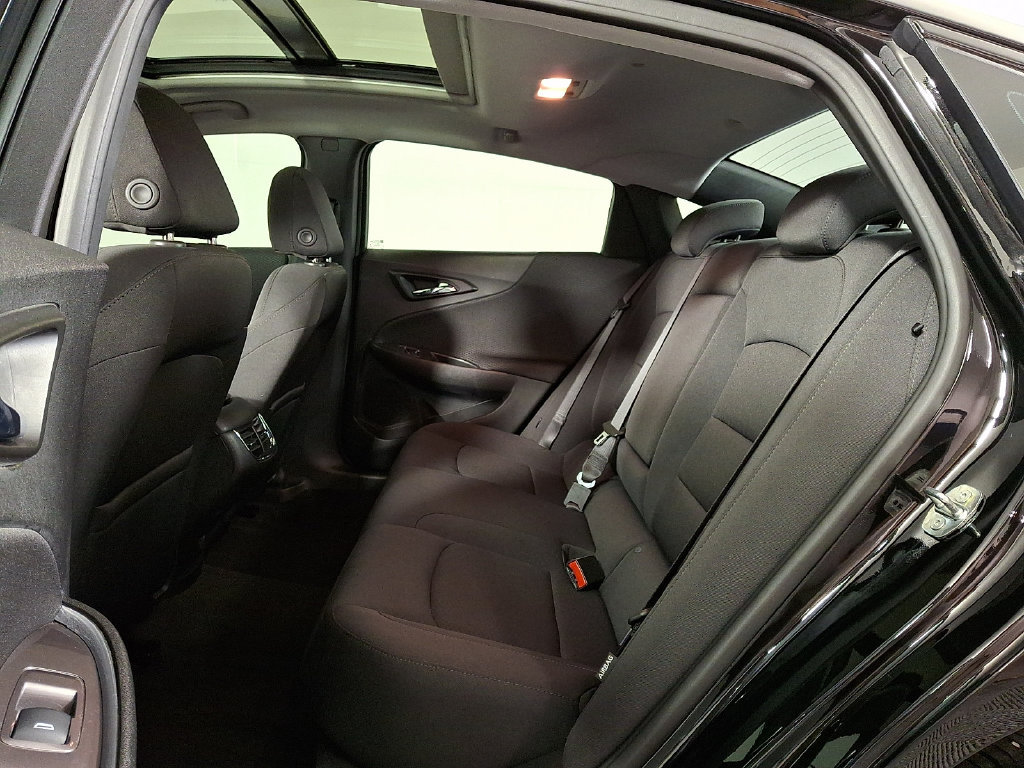 Used 2021 Chevrolet Malibu LT FWD image 13
