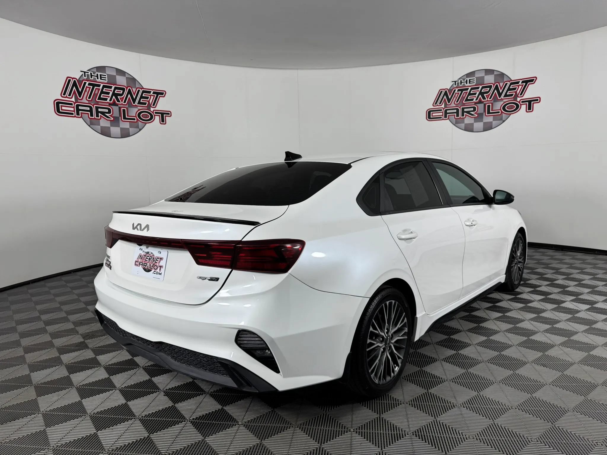 Used 2023 Kia Forte GT-Line w/ GT-Line Premium Package FWD image 7